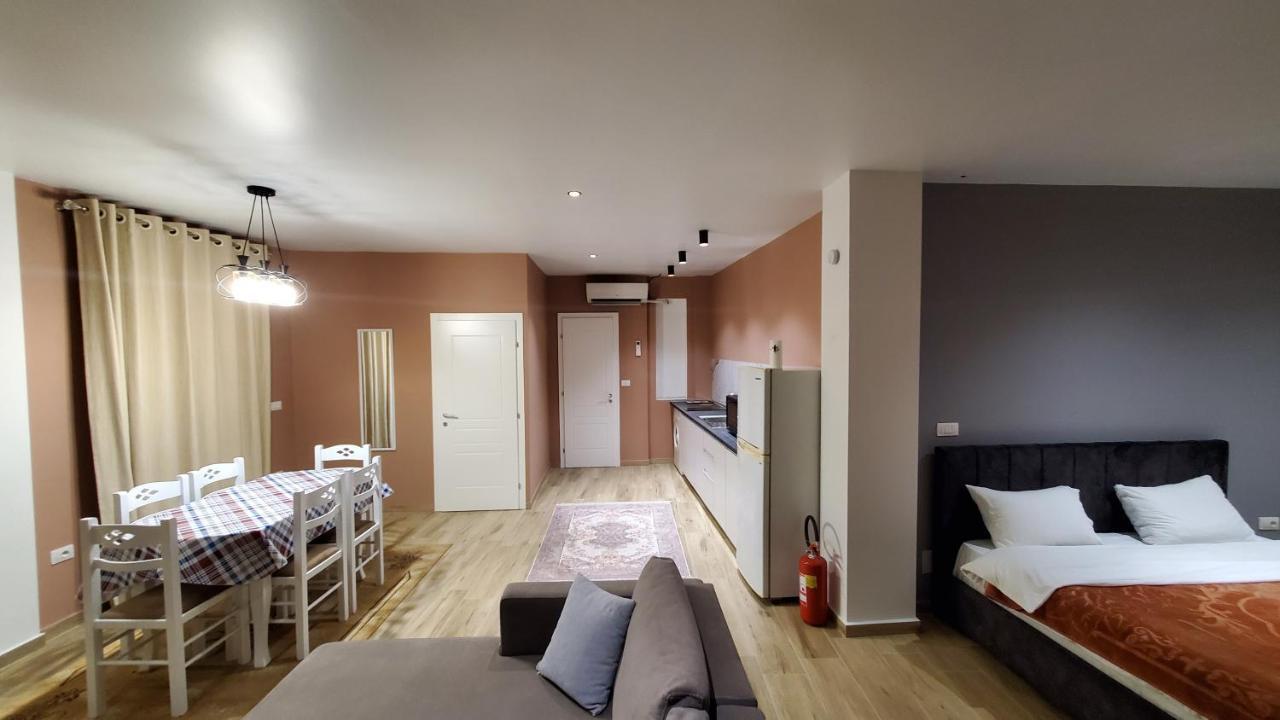 Sirius Apartment Shkoder Luaran gambar