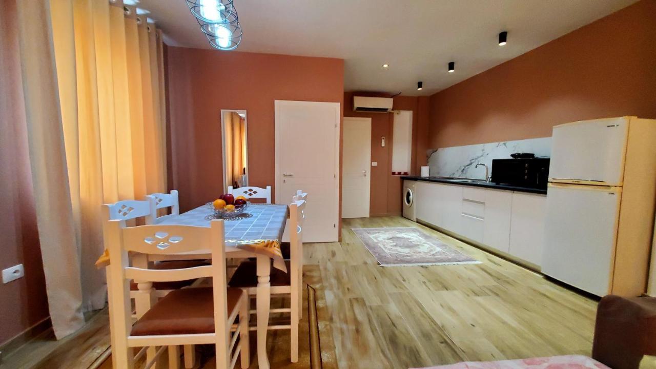 Sirius Apartment Shkoder Luaran gambar